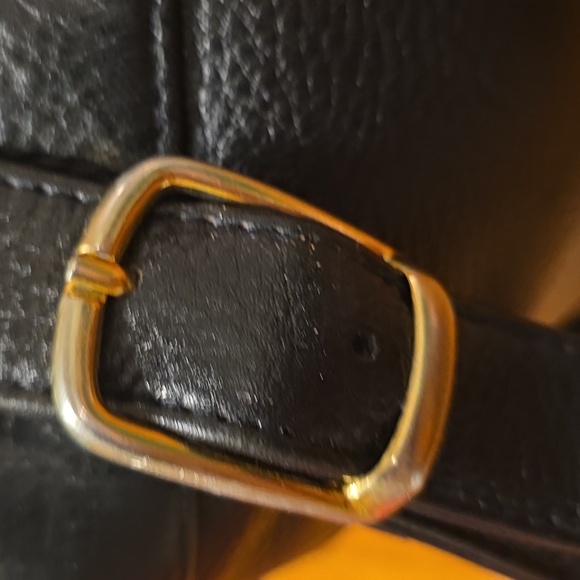 Etienne Aigner Black Pebbled Leather Shoulder Bag, Horsebit Detail EUC - Picture 15 of 16